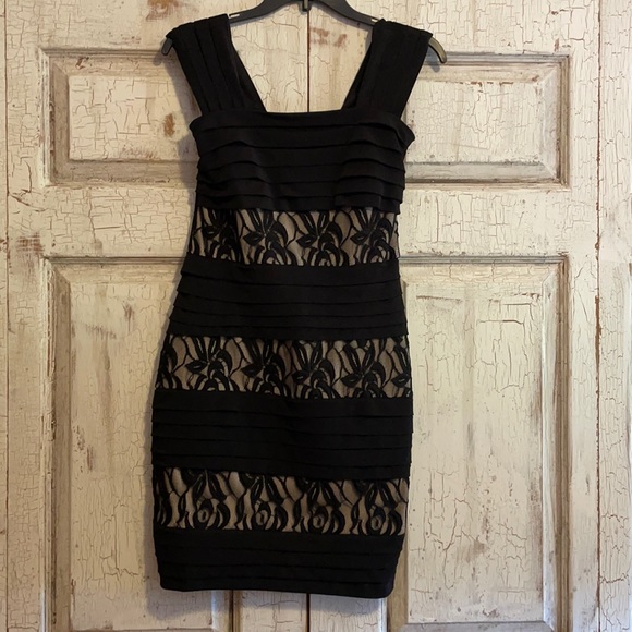intermission Dresses & Skirts - Woman’s black and tan floral design dress size 6